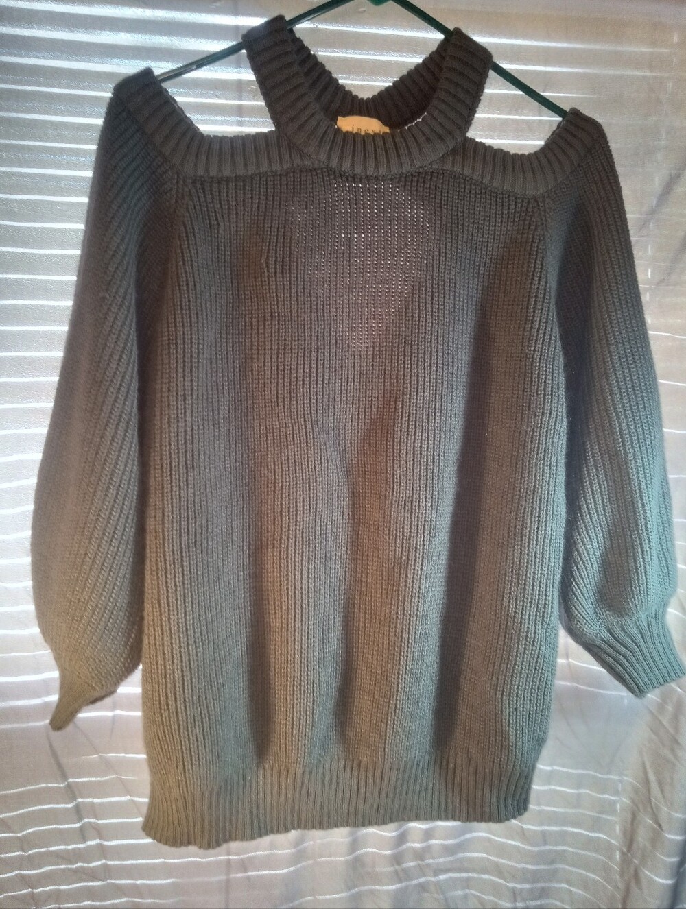 Ninexis Cold-Shoulder Chunky Knit Sweater - Olive Green